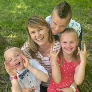 Meet your Posher, Lauren